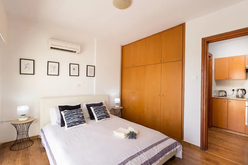 Mama Seaside Apartment Larnaca
